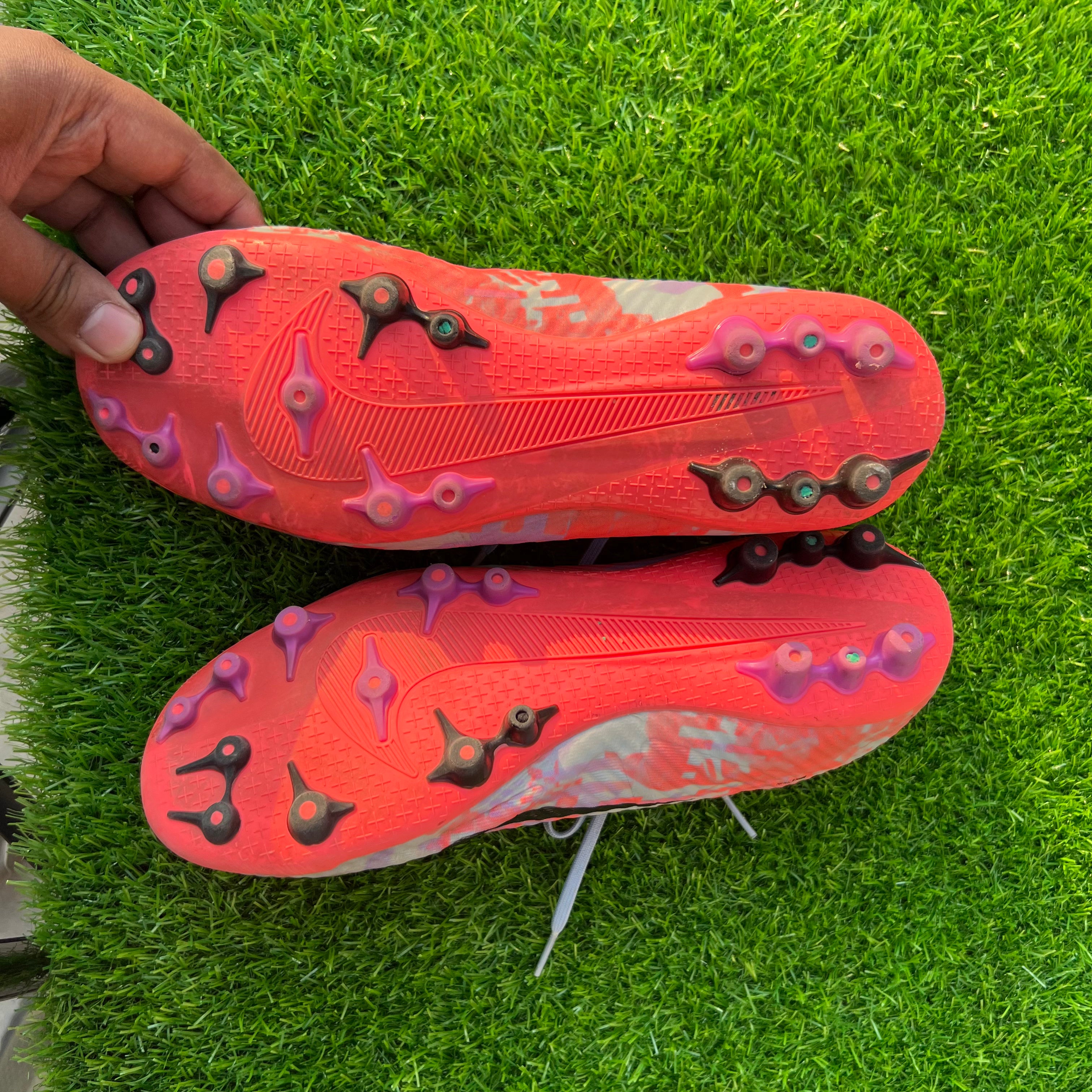 Nike Mercurial Superfly 9 Academy Size UK 8.5 / EU 43