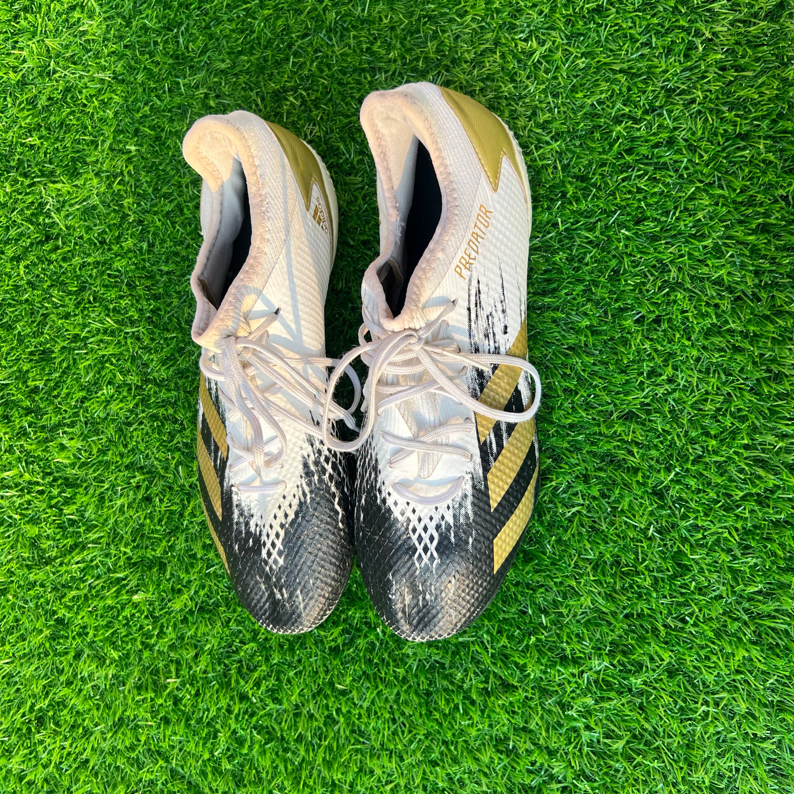 Predator Mutator 20.3 Low Firm Ground Boots Size UK 6.5 / EU 40