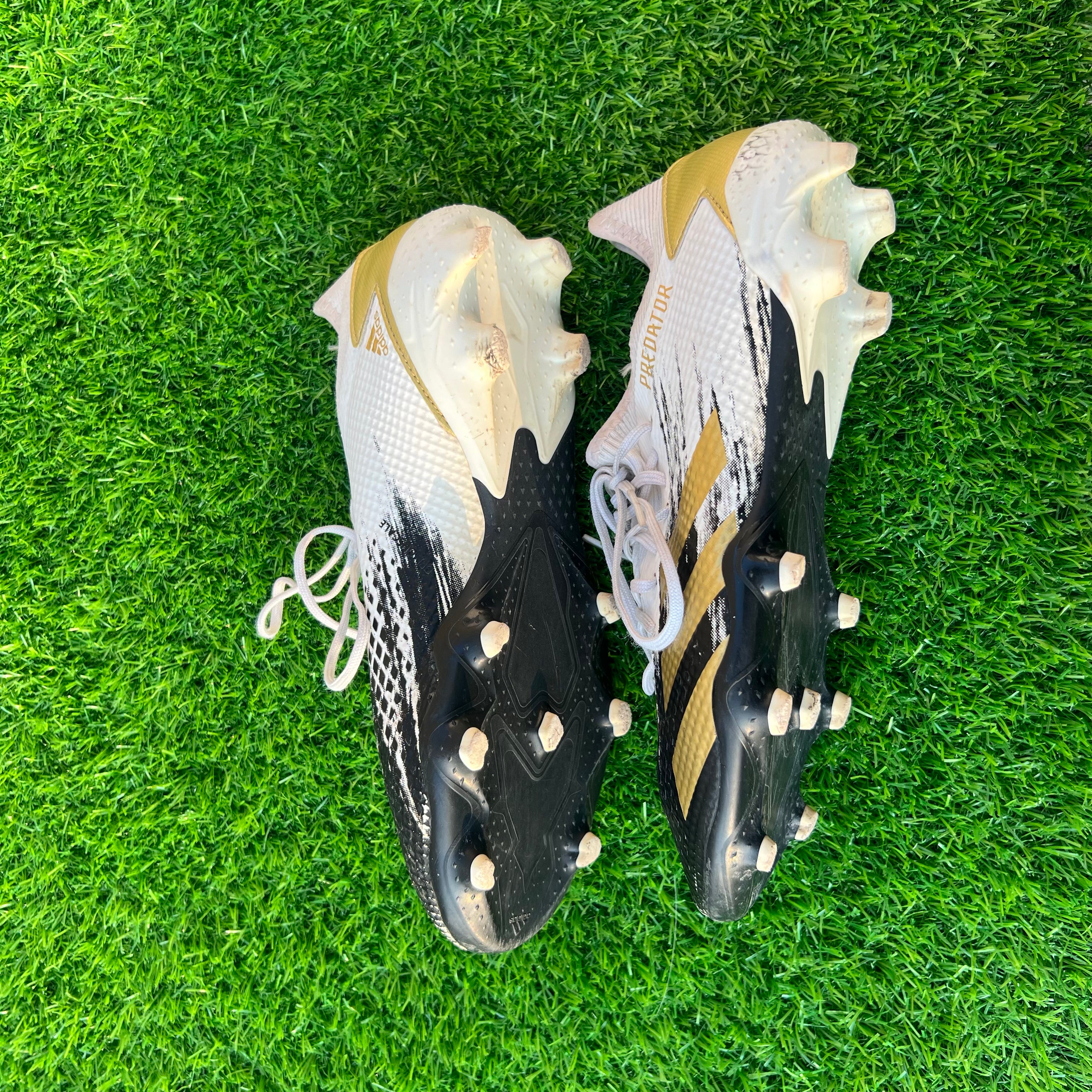 Predator Mutator 20.3 Low Firm Ground Boots Size UK 6.5 / EU 40