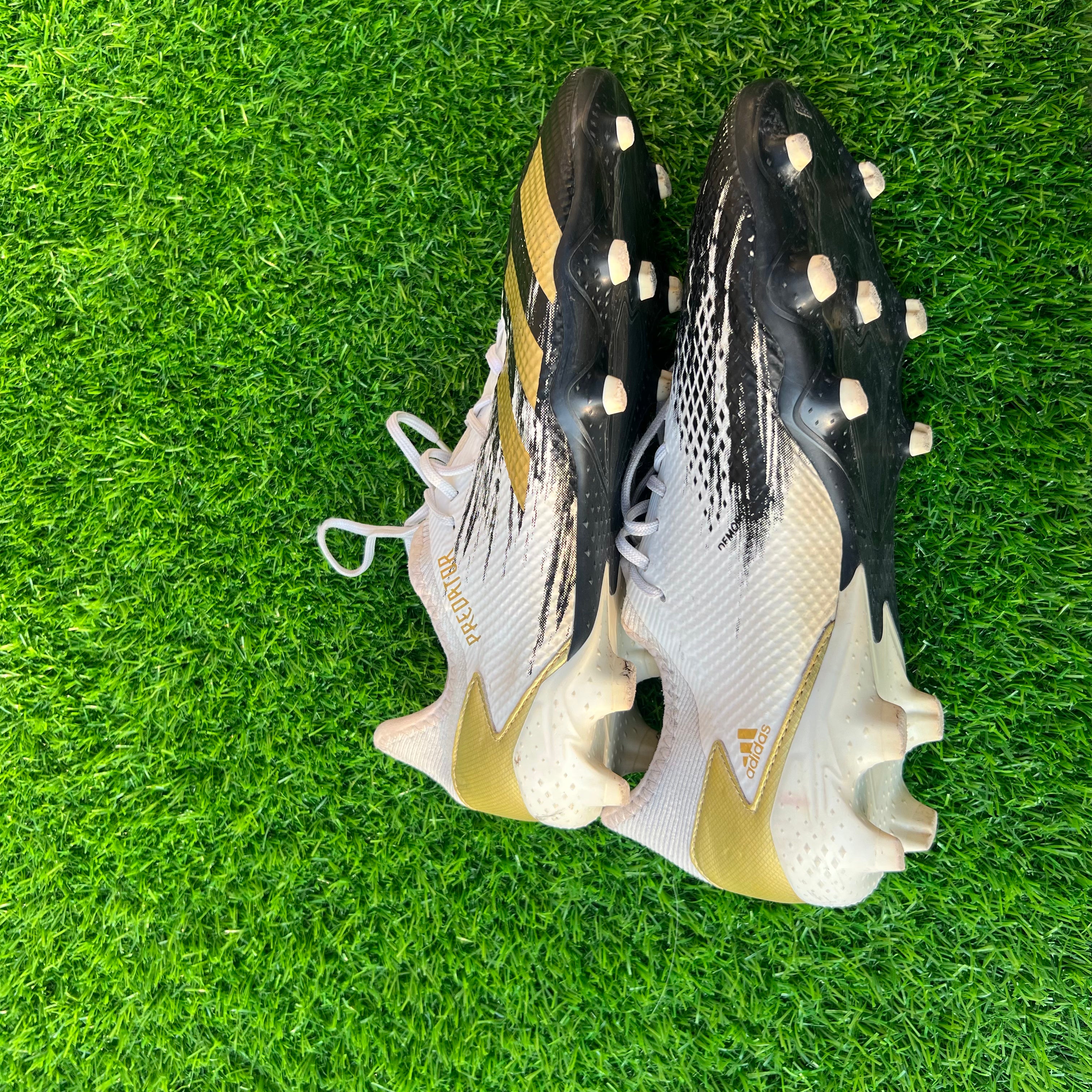 Predator Mutator 20.3 Low Firm Ground Boots Size UK 6.5 / EU 40