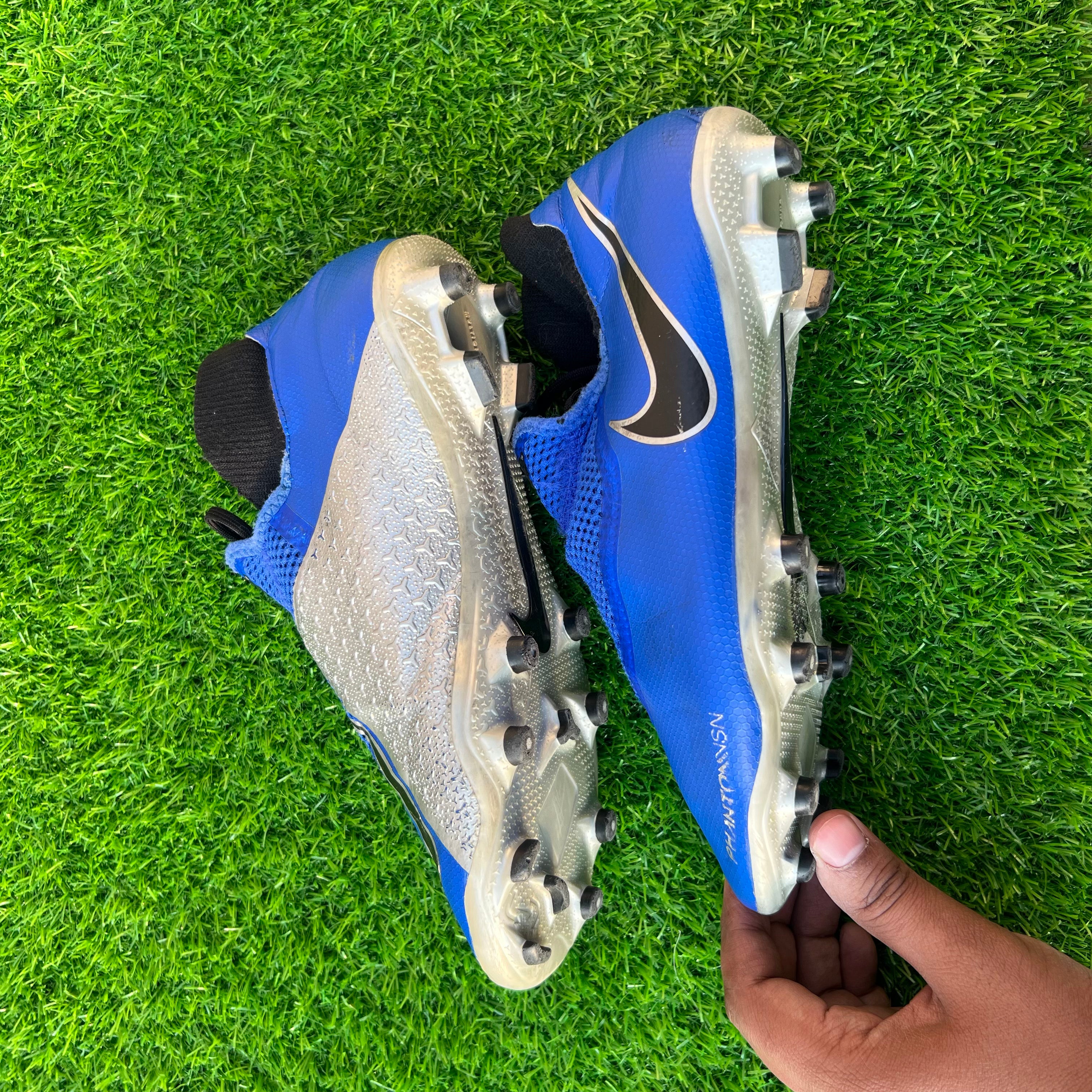 NIKE PHANTOM VSN ACADEMY DF FG/MG Size UK 7/ EU 41