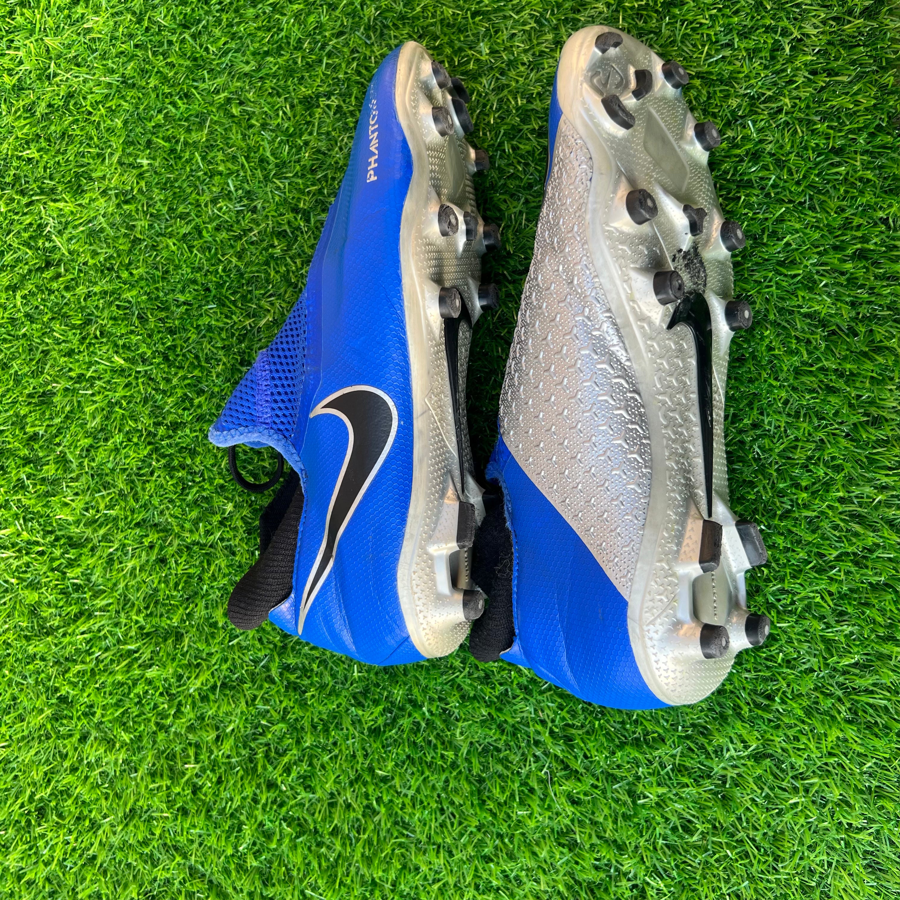 NIKE PHANTOM VSN ACADEMY DF FG/MG Size UK 7/ EU 41