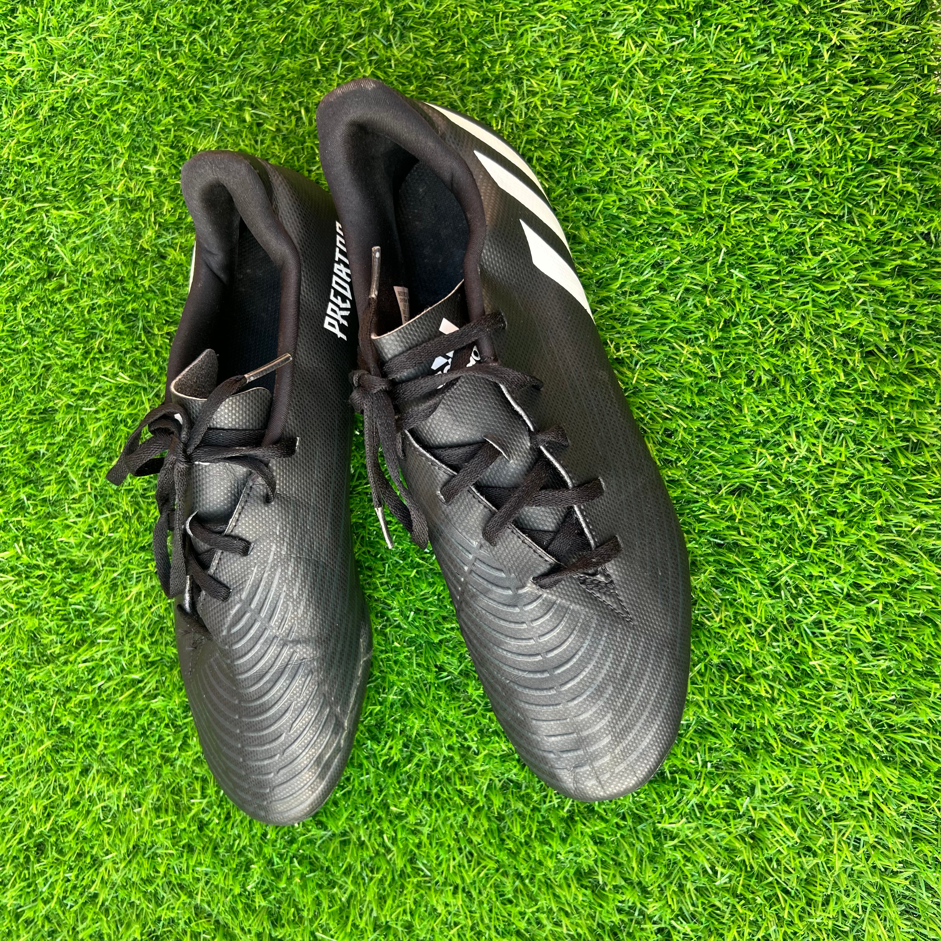 Adidas Predator Edge .4 FxG Football Cleats Size UK 9.5/ EU 44