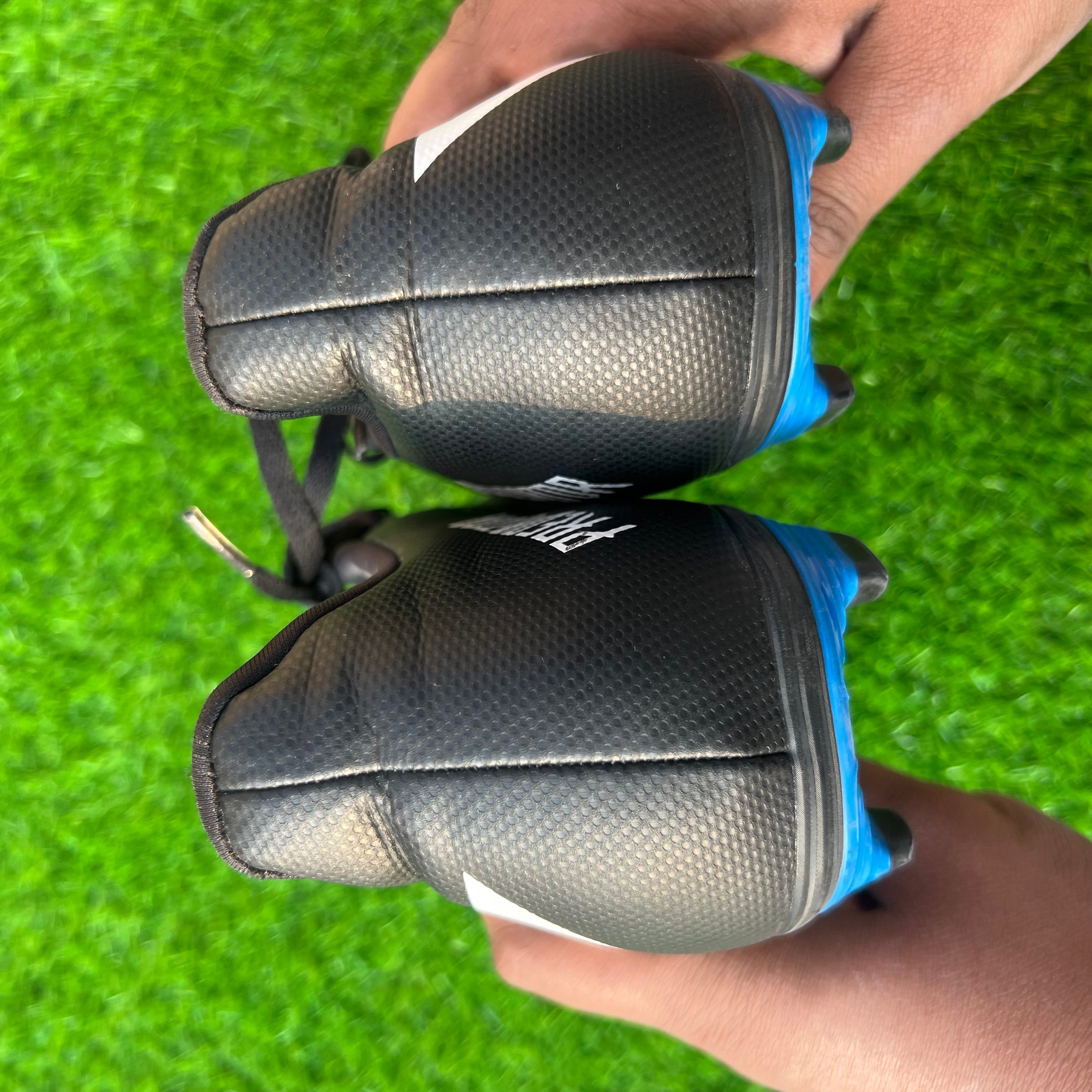 Adidas Predator Edge .4 FxG Football Cleats Size UK 9.5/ EU 44