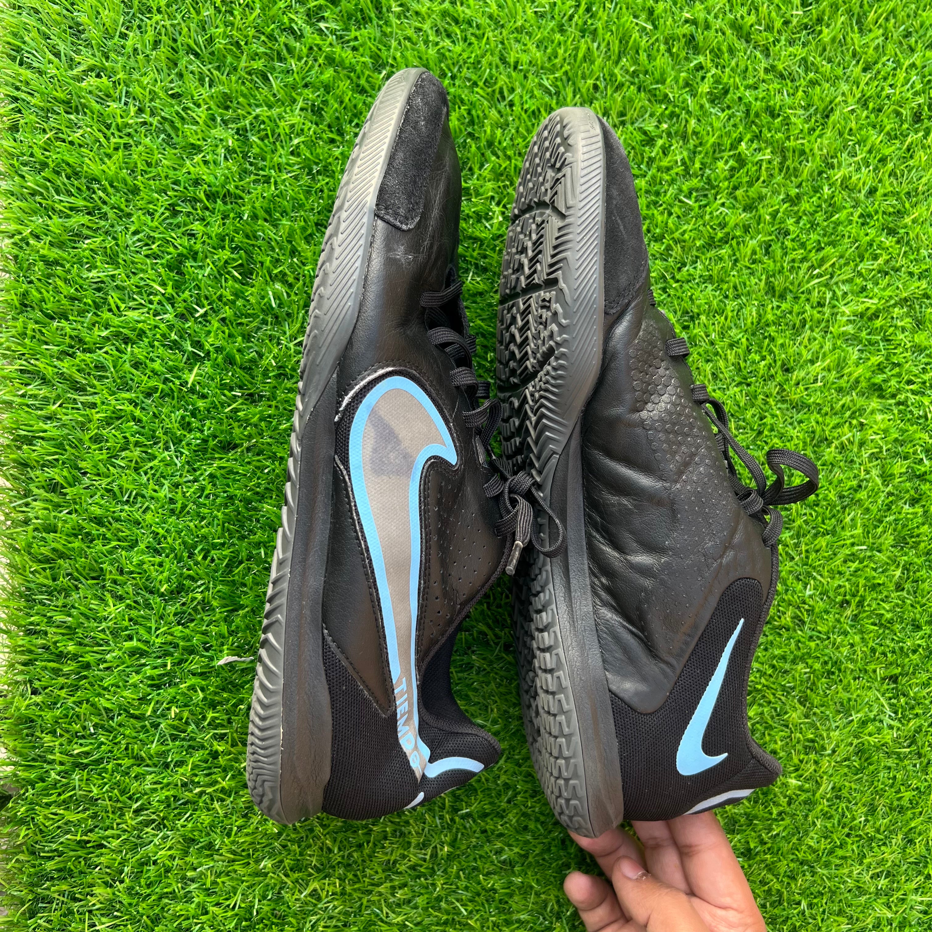 Nike Tiempo Legend 9 Academy Ic UK 9 / EU 43