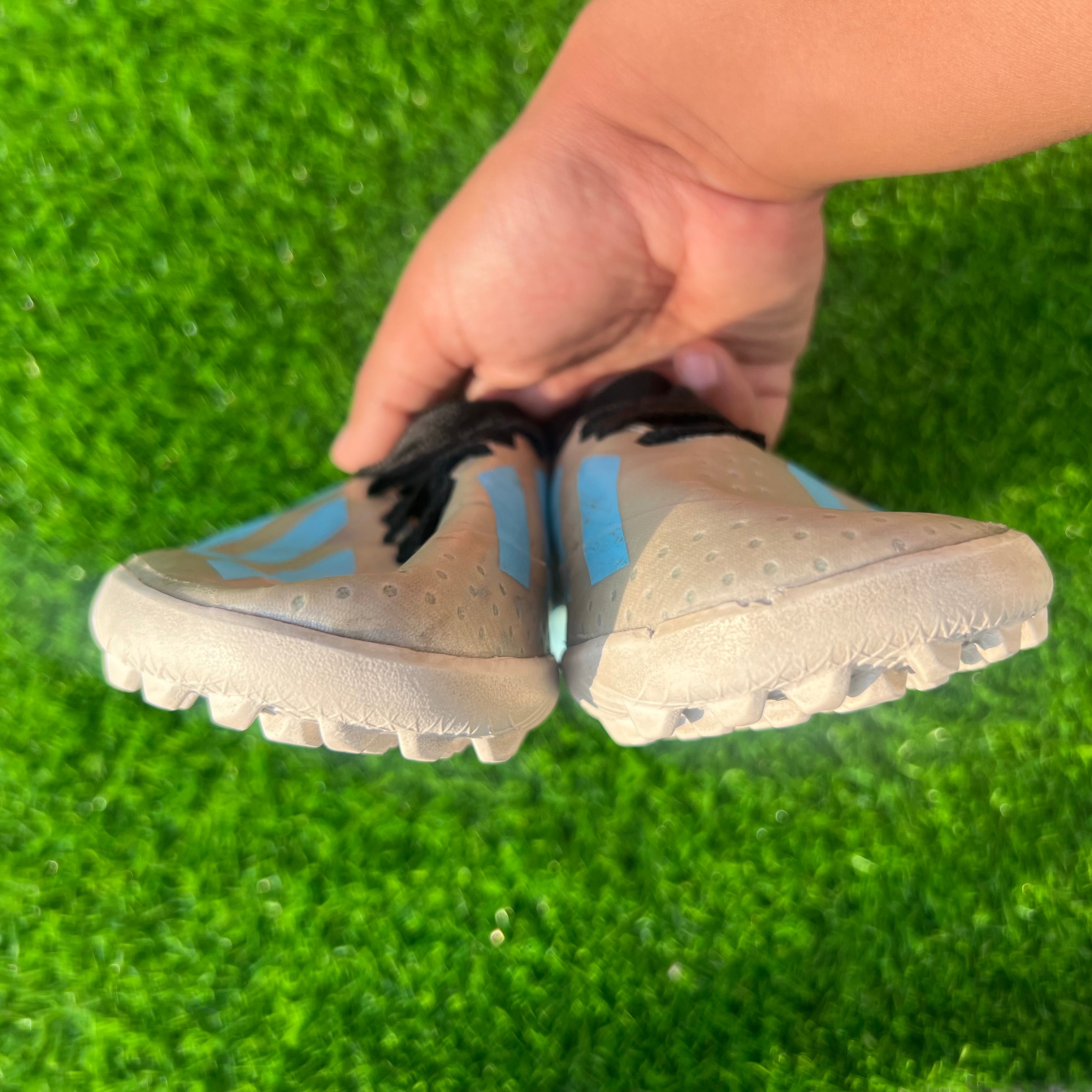 Adidas Messi Gripper football Shoes UK 5 / EU 38