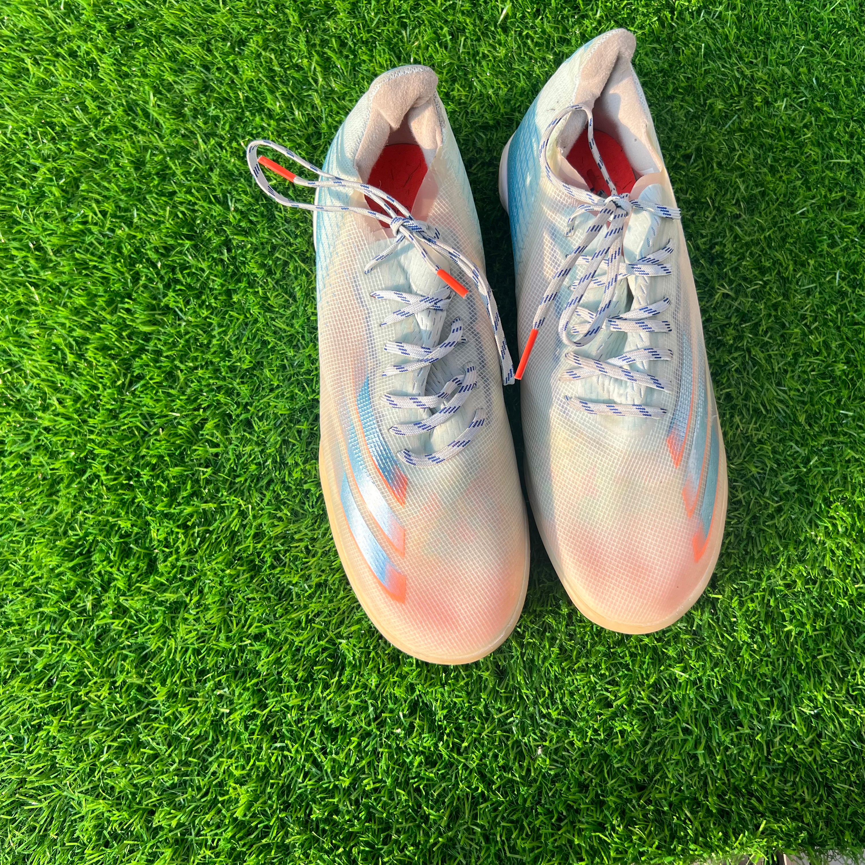 Adidas lightstrike gripper shoes Size UK 5 / EU 38