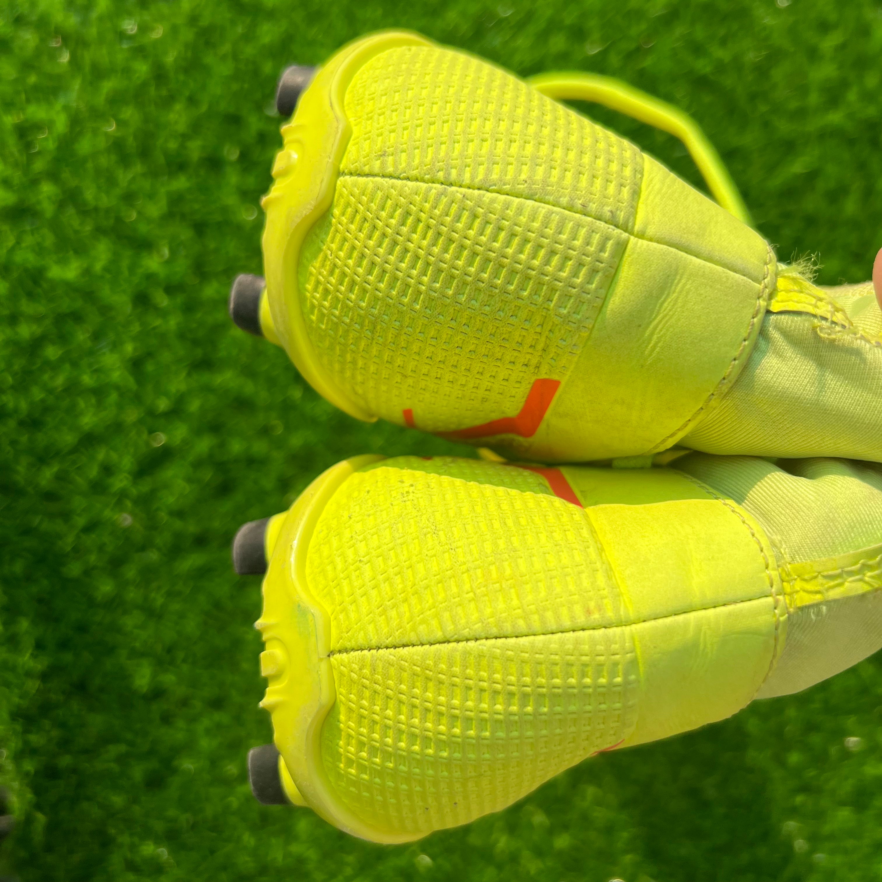 Nike Mercurial Superfly 8 Size UK 7 / EU 41