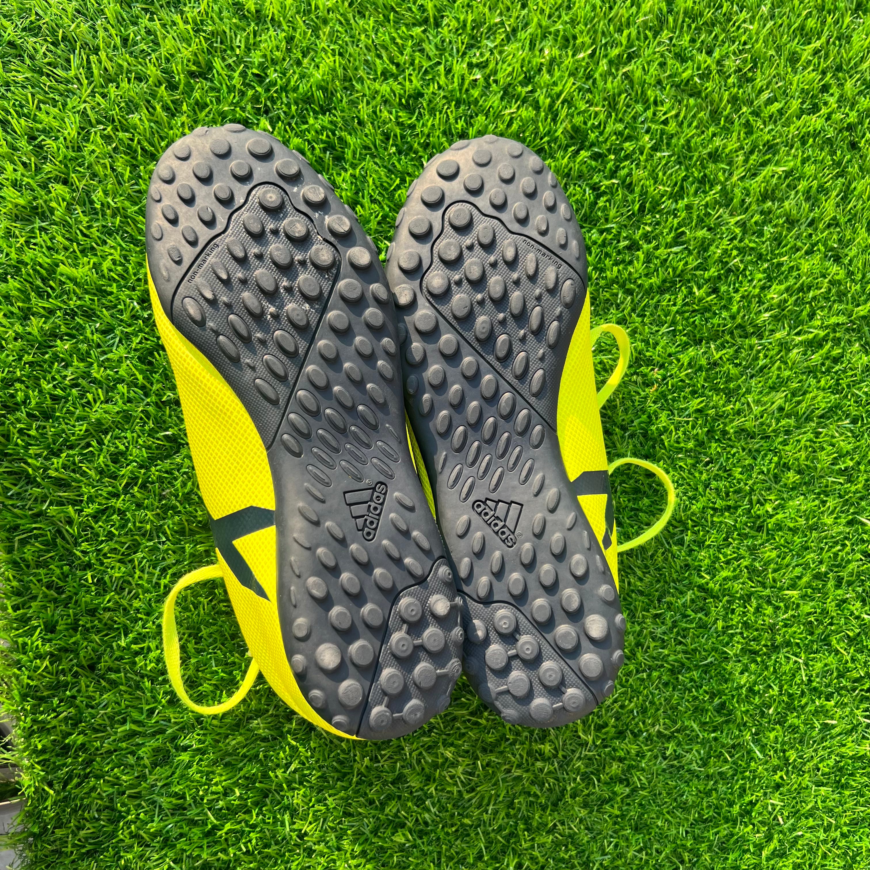 adidas X 17.4 TF Junior Size Uk 5 / EU 38