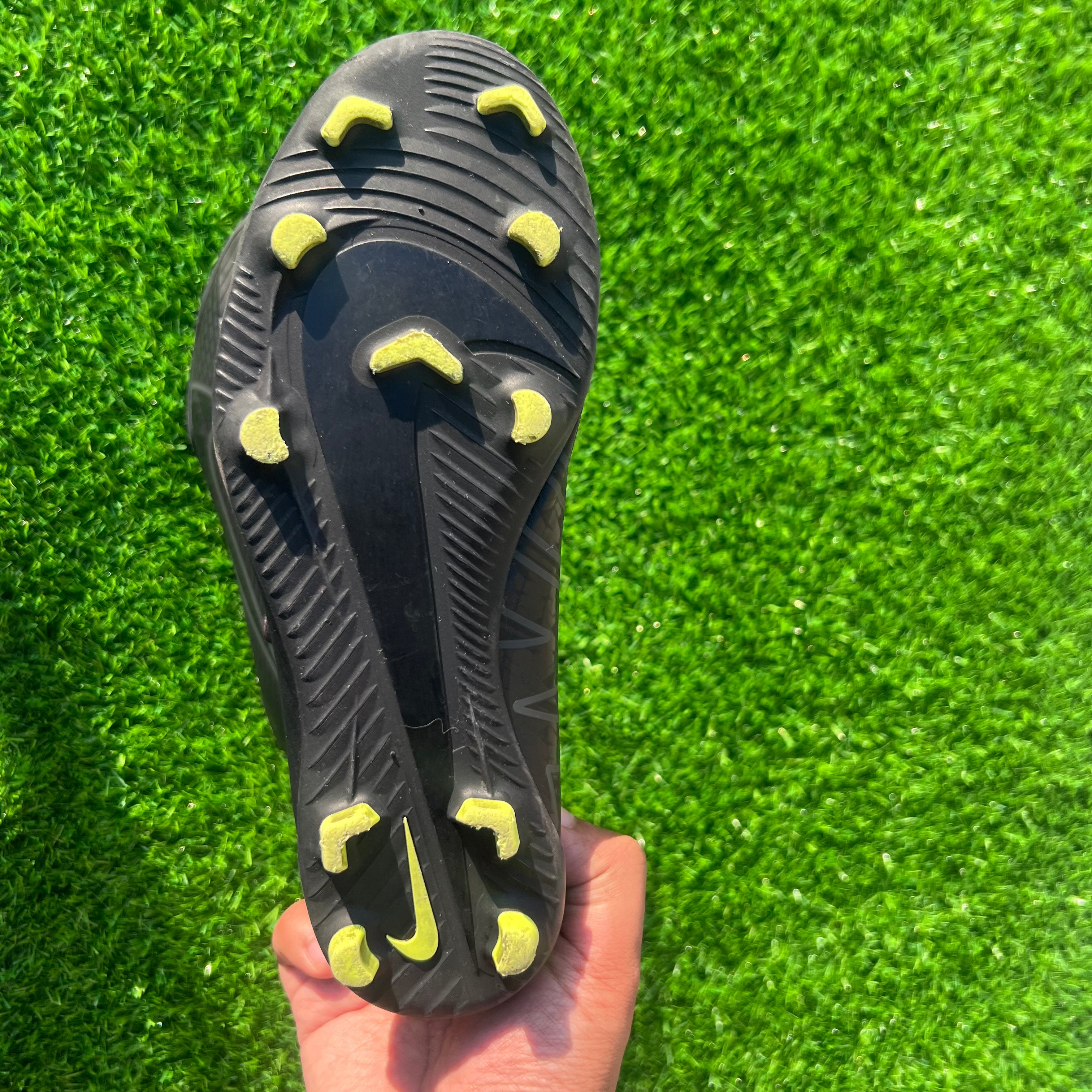 NIKE JR Mercurial Vapor 15 club Size UK 5.5 / EU 38.5