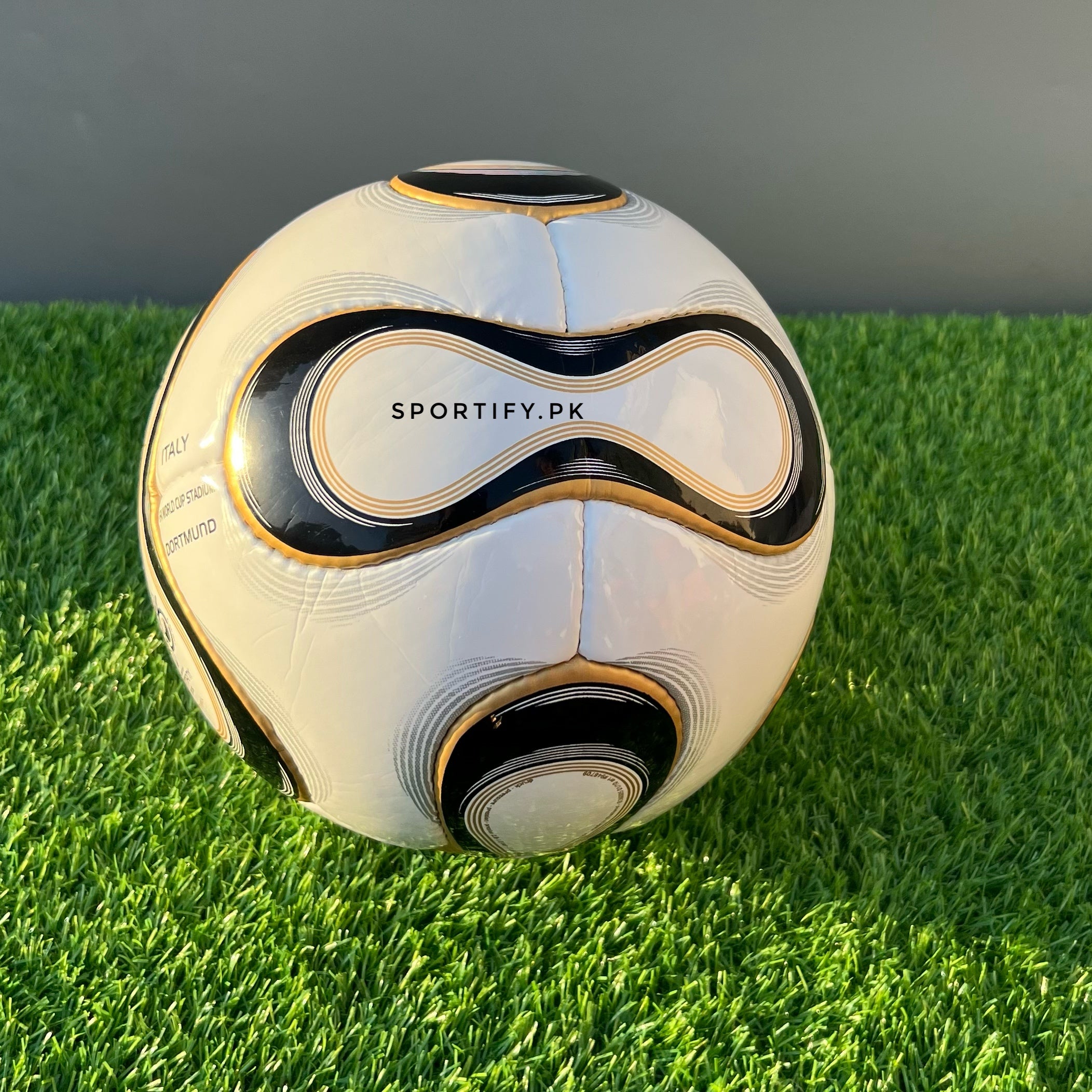 Teamgeist Berlin 2006 Official World Cup Soccer Match Ball Size 5