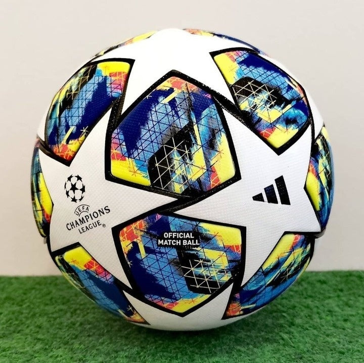 UEFA champions league Match ball finale 19-20